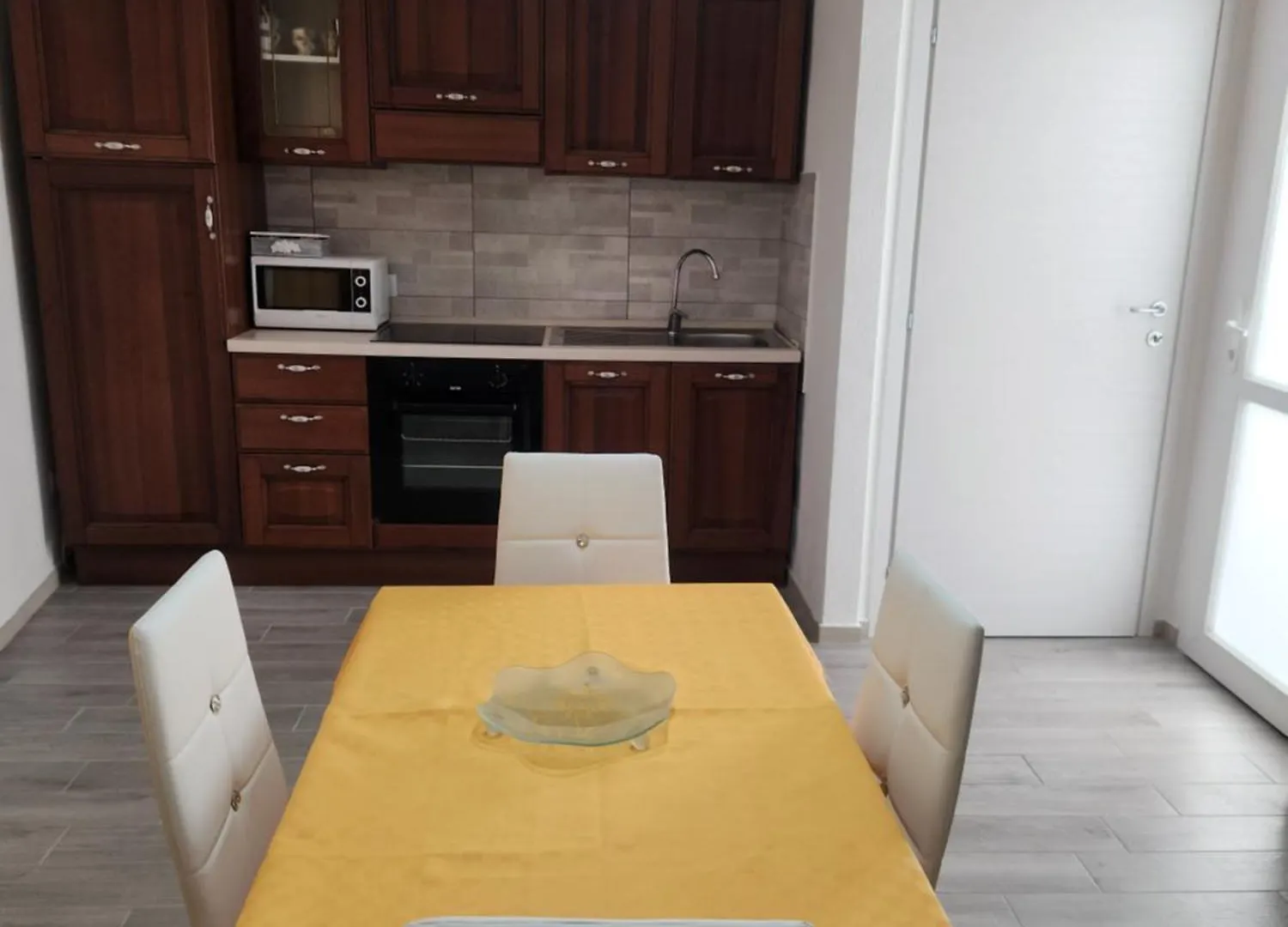 Appartamento Le Rondini Domus De Maria
