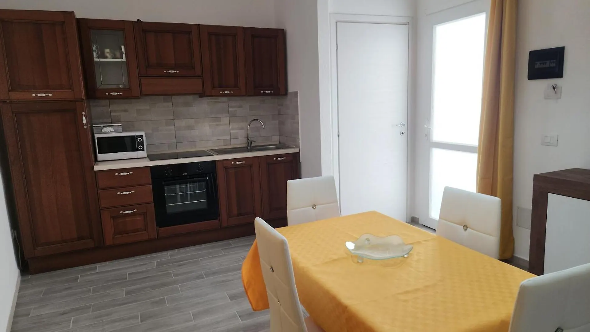 Apartmán Appartamento Le Rondini Domus De Maria
